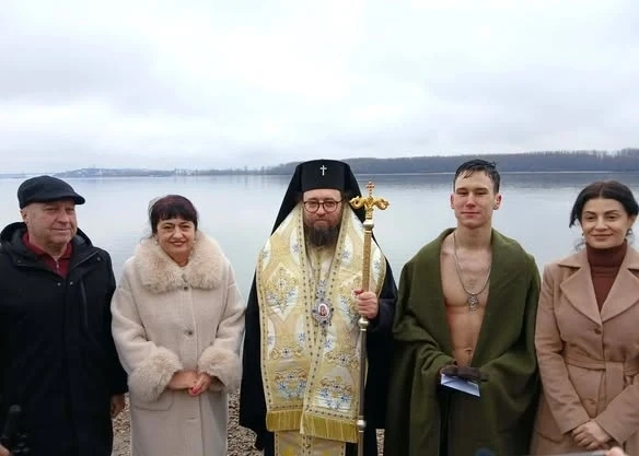 Кристиян Дочев спаси Богоявленския кръст във Видин