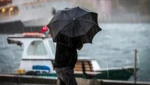 Мощна буря взе жертви и нанесе щети в Турция