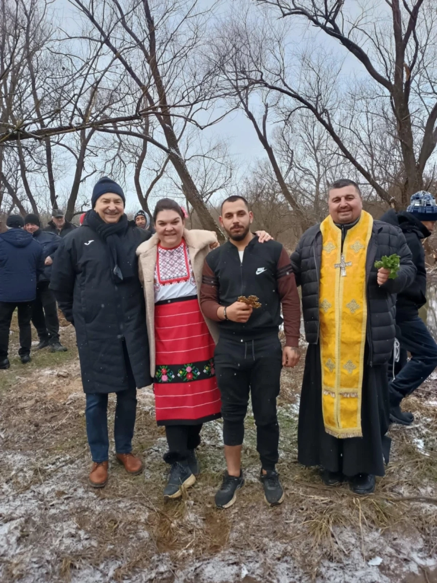 В Долна Рикса отбелязаха Богоявление с възстановена традиция отпреди 85 години