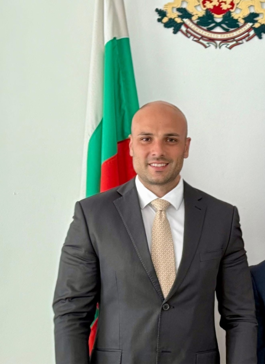 Мартин Харизанов: Бабинден е ден за признание към професионализма в родилната помощ