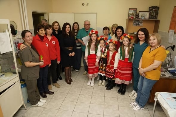 На Бабинден в Акушеро-гинекологичното отделение на МБАЛ - Мездра проплака момченце