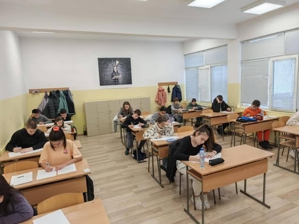 220 ученици от врачанските училища участваха в  Зимния математически турнир „Враца 2026“