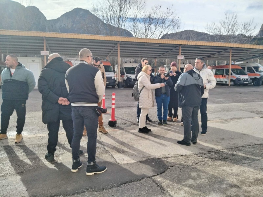 Контролни екипи на МВР по пътищата поискаха близките на загиналия вчера мъж