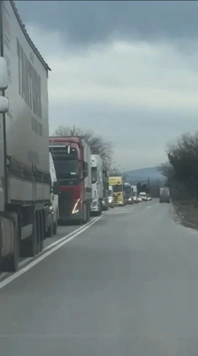 Тирове задръстиха Враца ВИДЕО