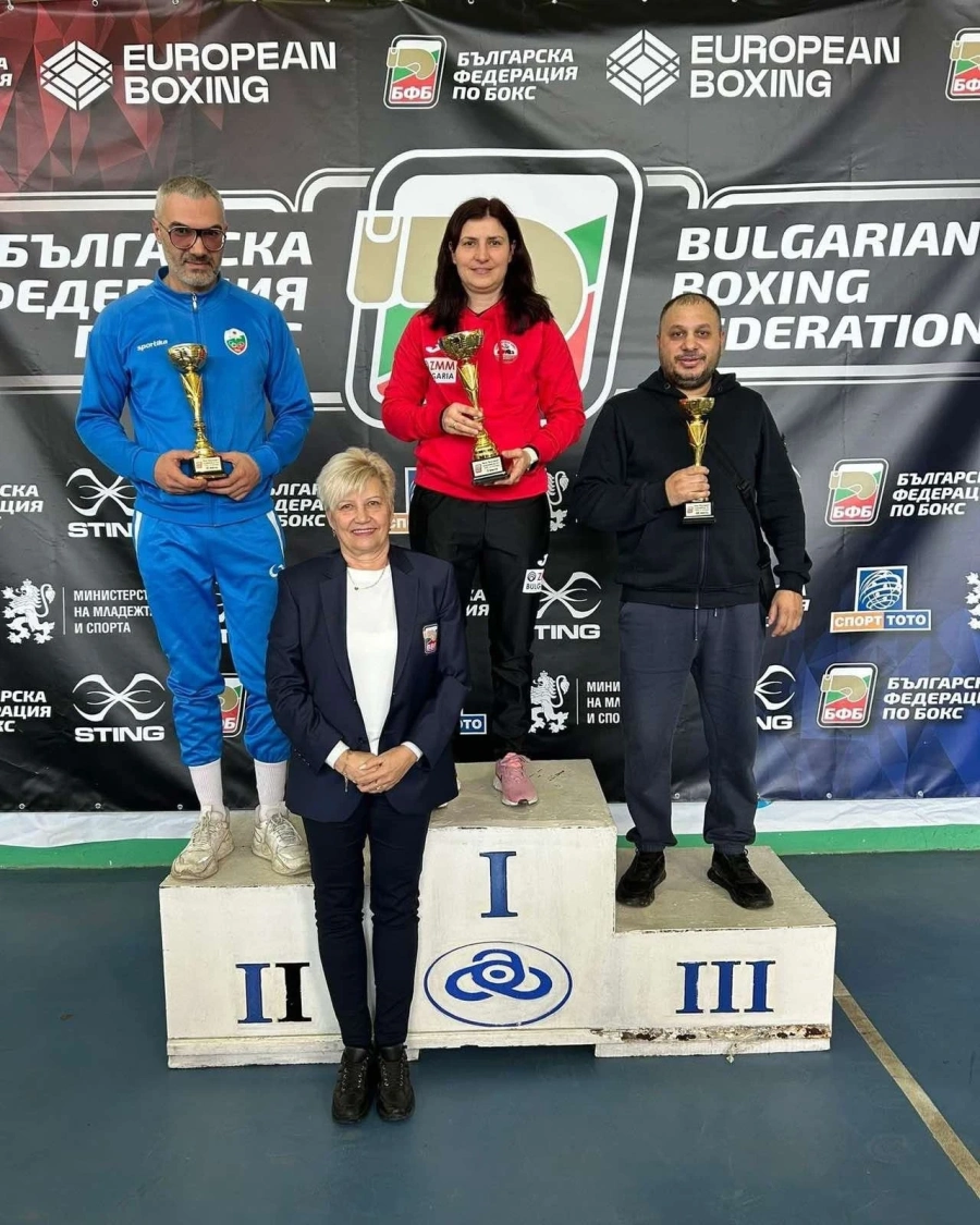Четири медала и шампионска титла за боксовия клуб „Golden Boys” от Купата на България в Козлодуй
