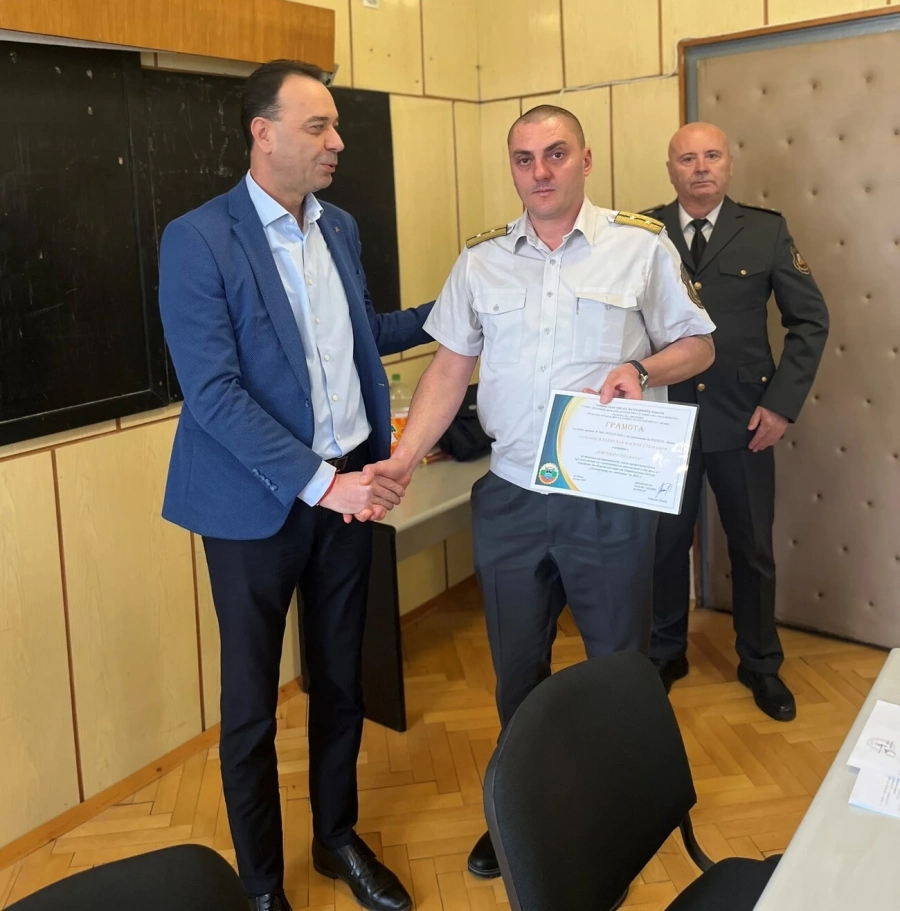 Отличиха двама огнеборци от Видин и Белоградчик в конкурса „Пожарникар на годината“