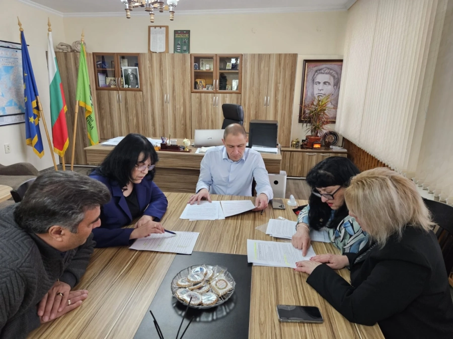 Подписан е нов Колективен трудов договор за образованието в Община Берковица