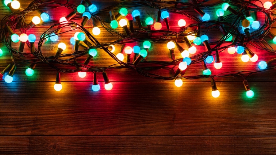 Коледни лампички подпалиха апартамент във Видин