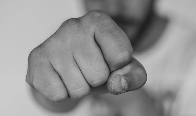 Задържаха двама за побой във Врачанско