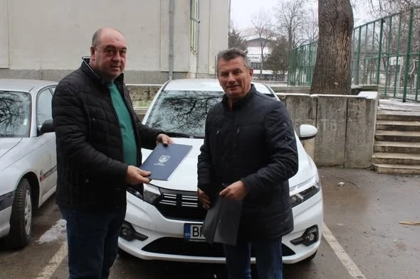 Община Бяла Слатина предостави нов автомобил на Районното управление на полицията в града