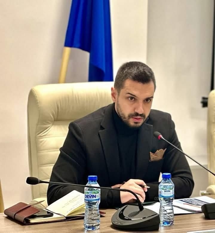 Губернаторът на Враца Николай Николов свикна консултации за РИК в неделя