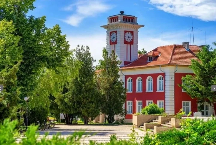 Всички ромски деца в Мизия ходят на училище