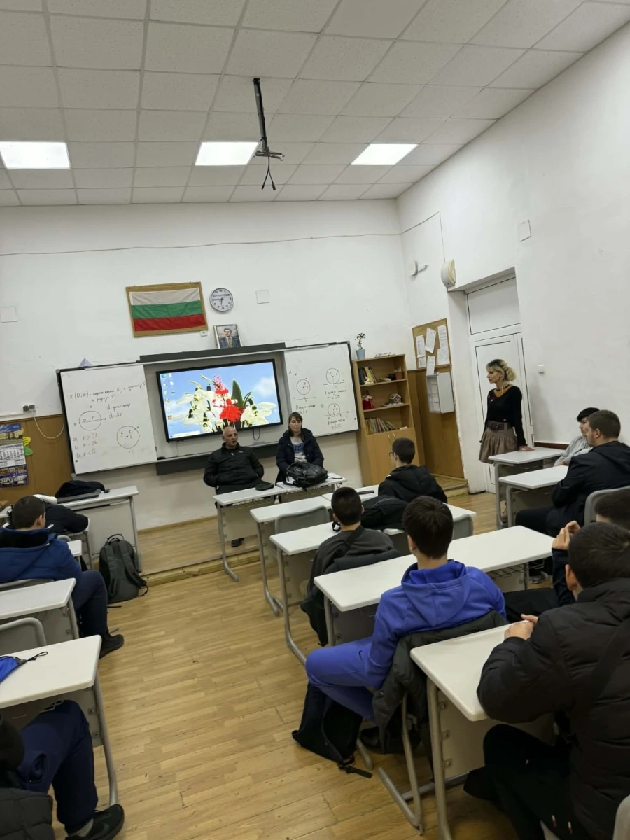 ПТГ „Н. Й. Вапцаров“ проведе „Заедно в училище – заради децата“
