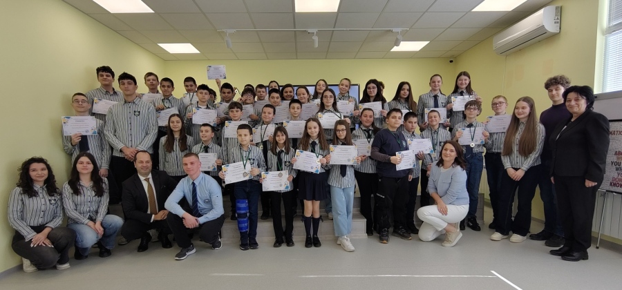 Кметът на Община Враца Калин Каменов награди медалистите от Зимния математически турнир