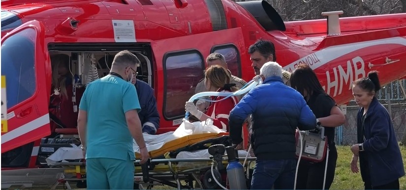 Въздушна линейка вдигна 4-годишно дете от Враца към плевенска болница