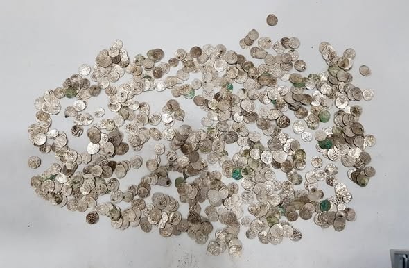 ГДБОП задържа група за трафик на антики