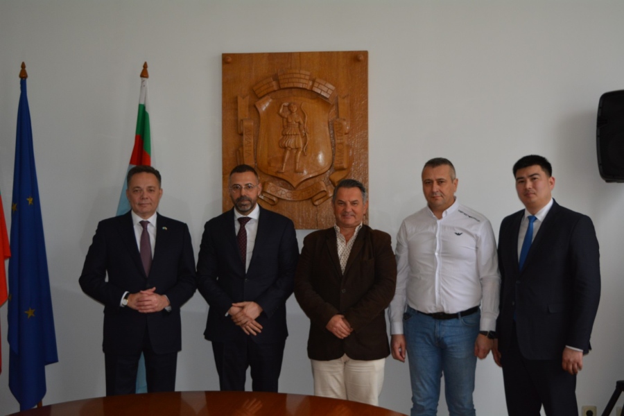 Консулство на Казахстан заработи   в Монтана