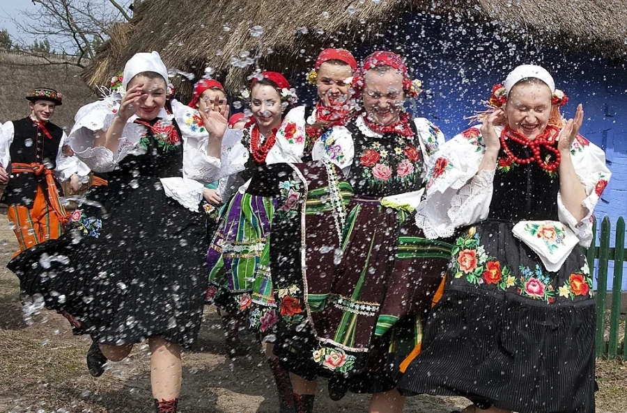 Мокрият понеделник. Какво задължително се прави на втория ден от Великден