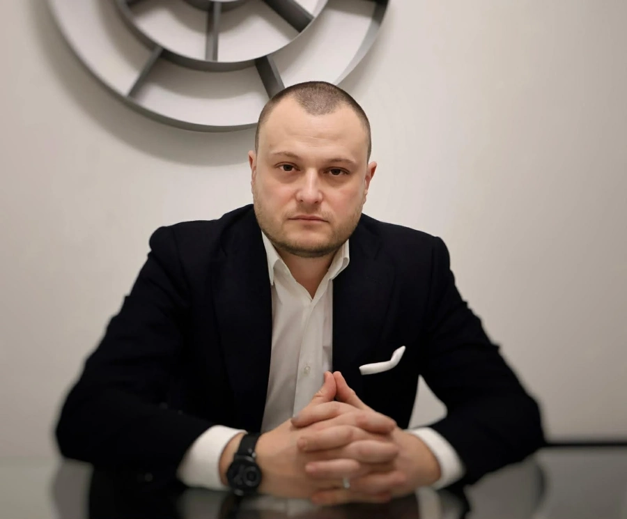 Кой е Михаил Михайлов от отбора на Румен Радев във Враца?