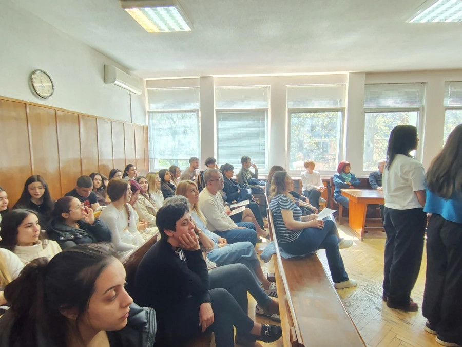 В Деня на Конституцията в Монтана разиграха симулативен съдебен процес
