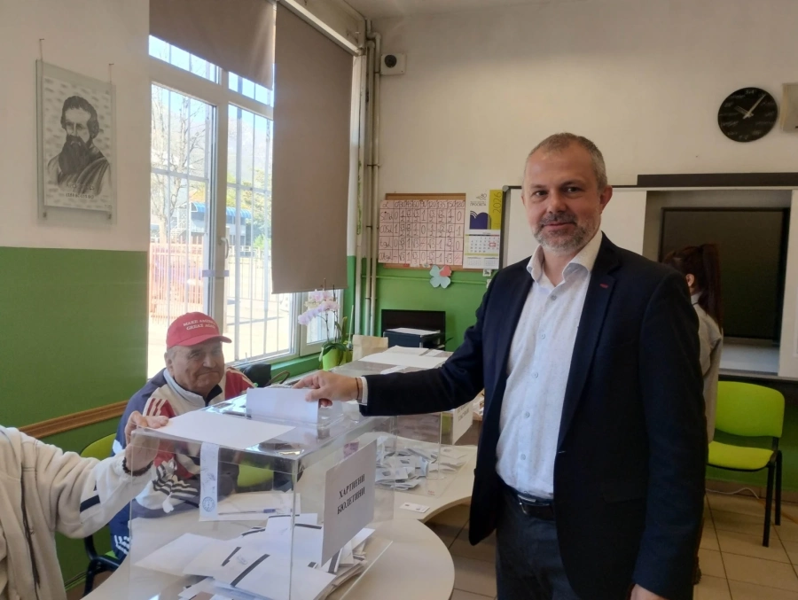 Иво Цанев: Гласувах за по-добро бъдеще на България, за държавност и просперитет