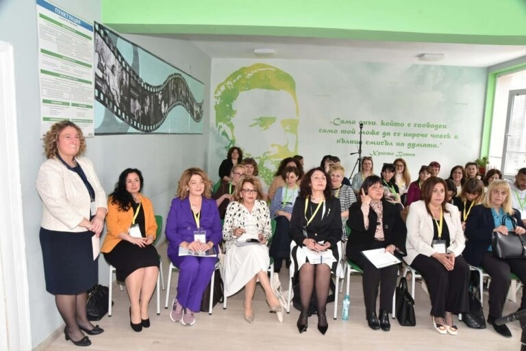 Лаборатория „Приобщаващо образование“ се провежда в Професионалната гимназия по облекло „Елисавета Багряна“ – Бяла Слатина