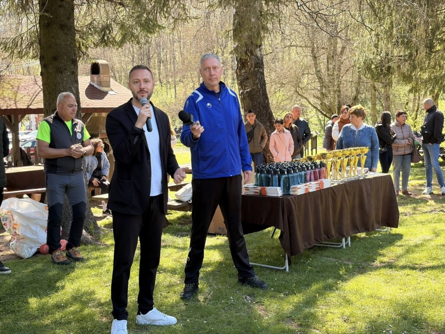 Над 200 ученици се включиха в традиционния пролетен празник във Врачански балкан