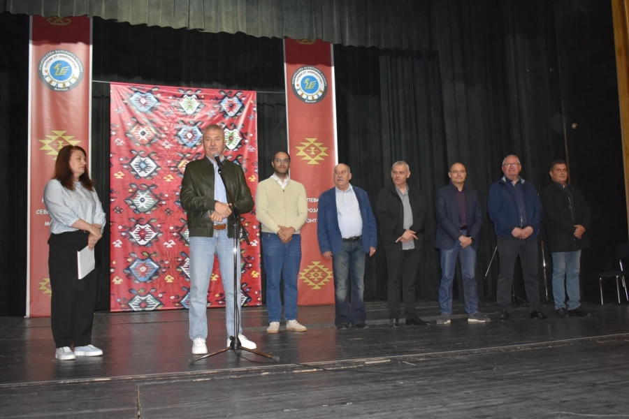 Кметът Златко Живков откри втория ден от Национален фолклорен конкурс \