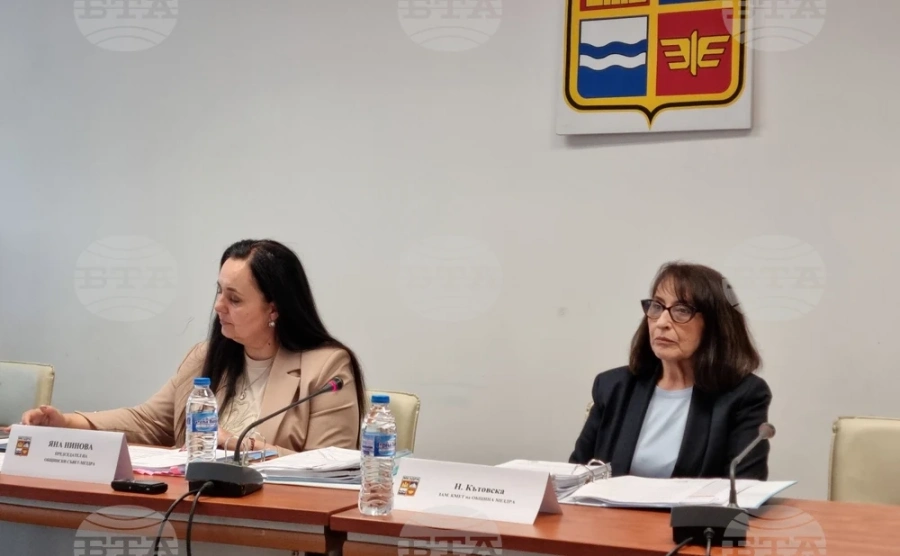 Актуализация на Програмата за общинските имоти заради искане за терен за нов приют за кучета, одобриха общинските съветници в Мездра