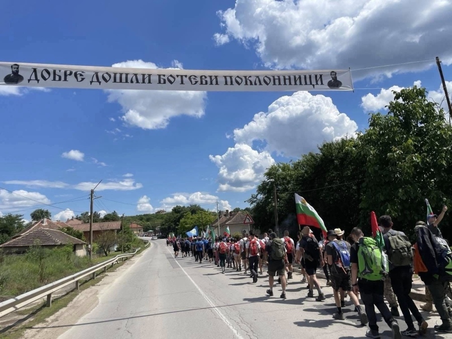 Софрониево посреща походниците 