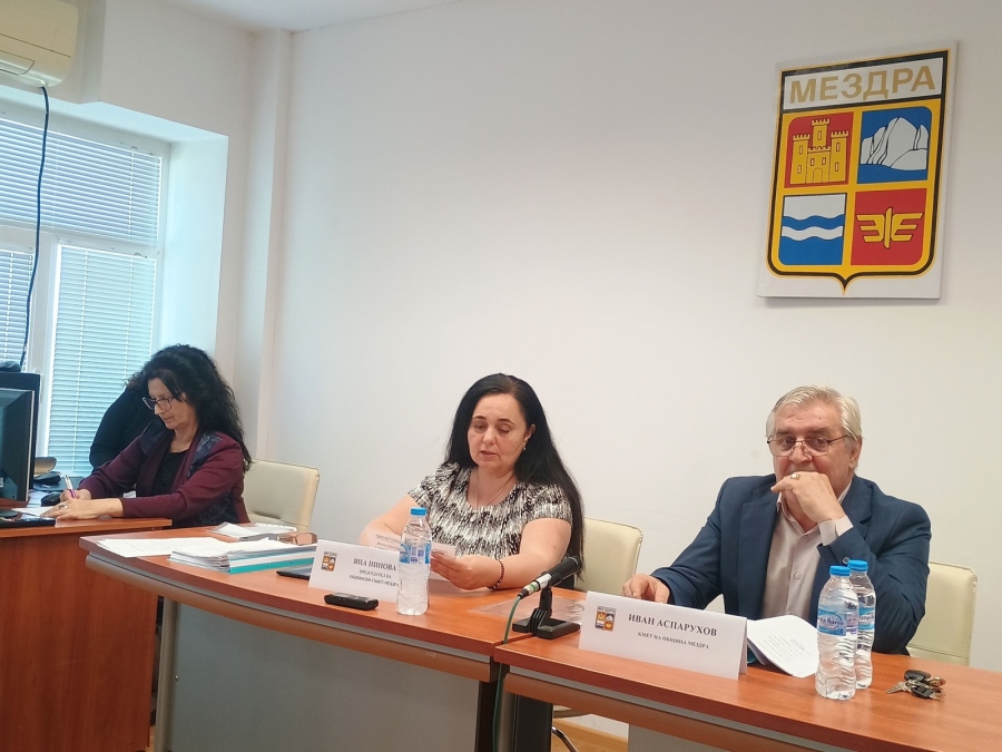 Болницата в Мездра работи на печалба