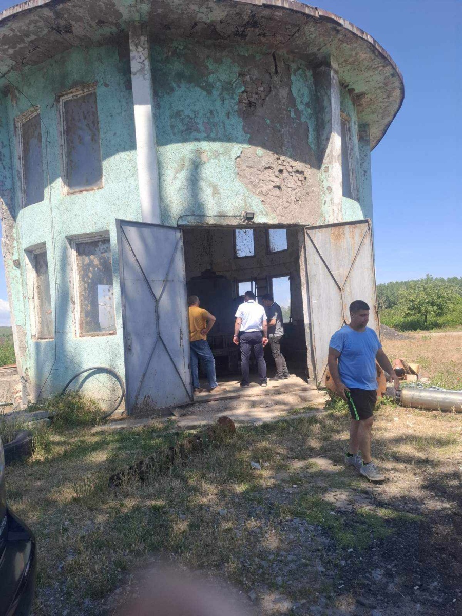 Свлачище руши помпената станция в Добри дол, над 20 000 може да останат без вода