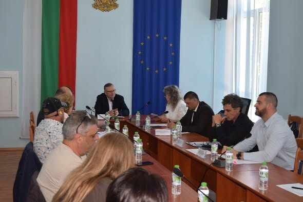 Обсъдиха мерки срещу прекъсванията на тока и авариите в област Монтана