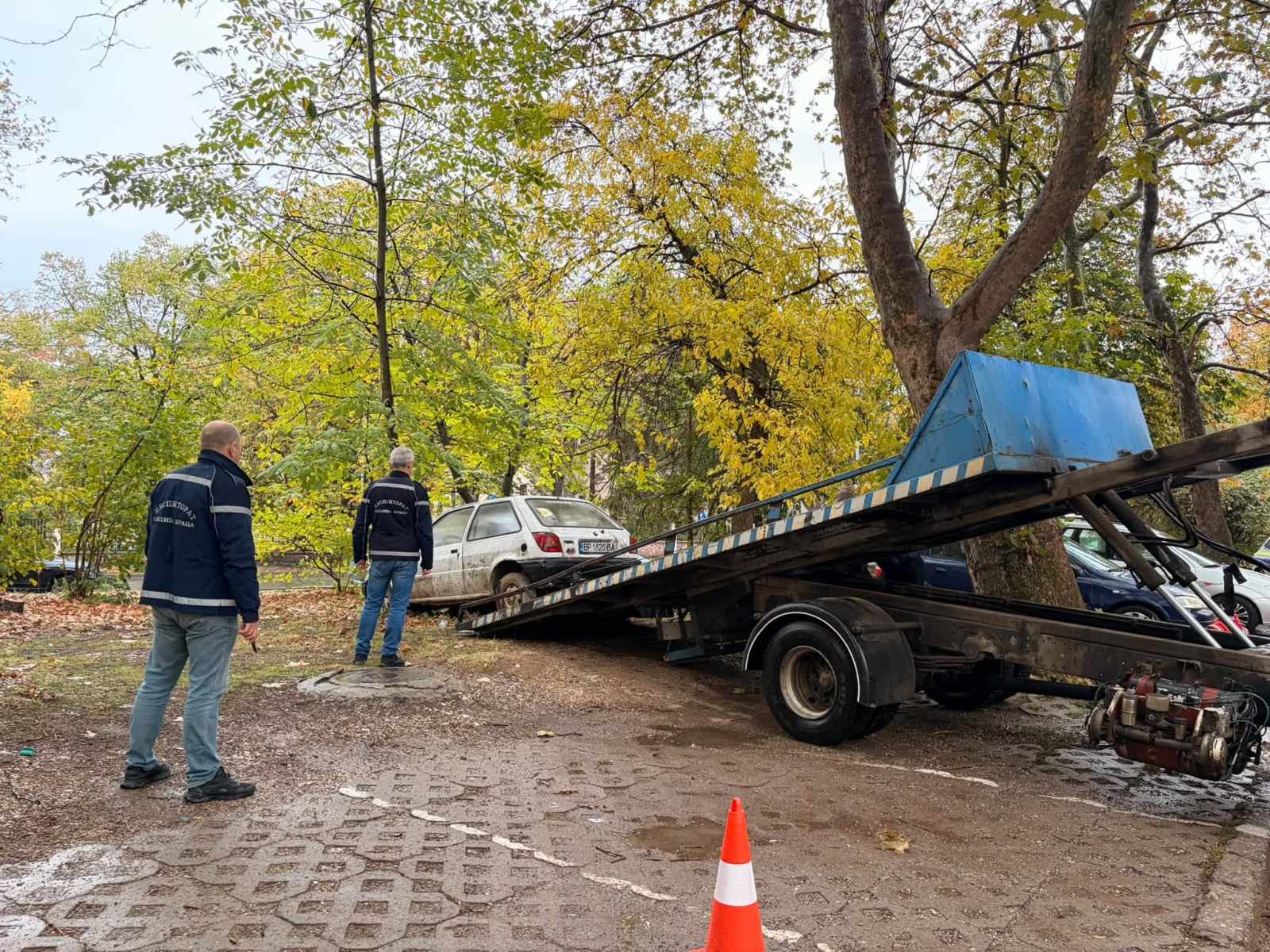 Продължава премахването на излезли от употреба автомобили във Враца